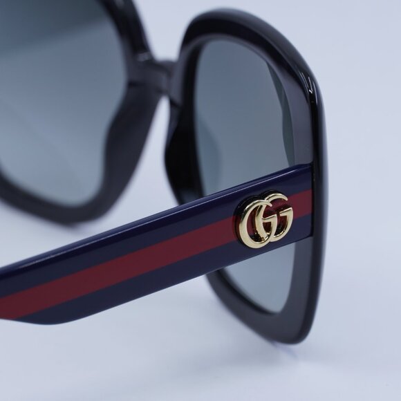 🕶️ New Gucci GG0713S 001 Sunglasses - Black Frame, Grey Gradient Lenses - Picture 6 of 11